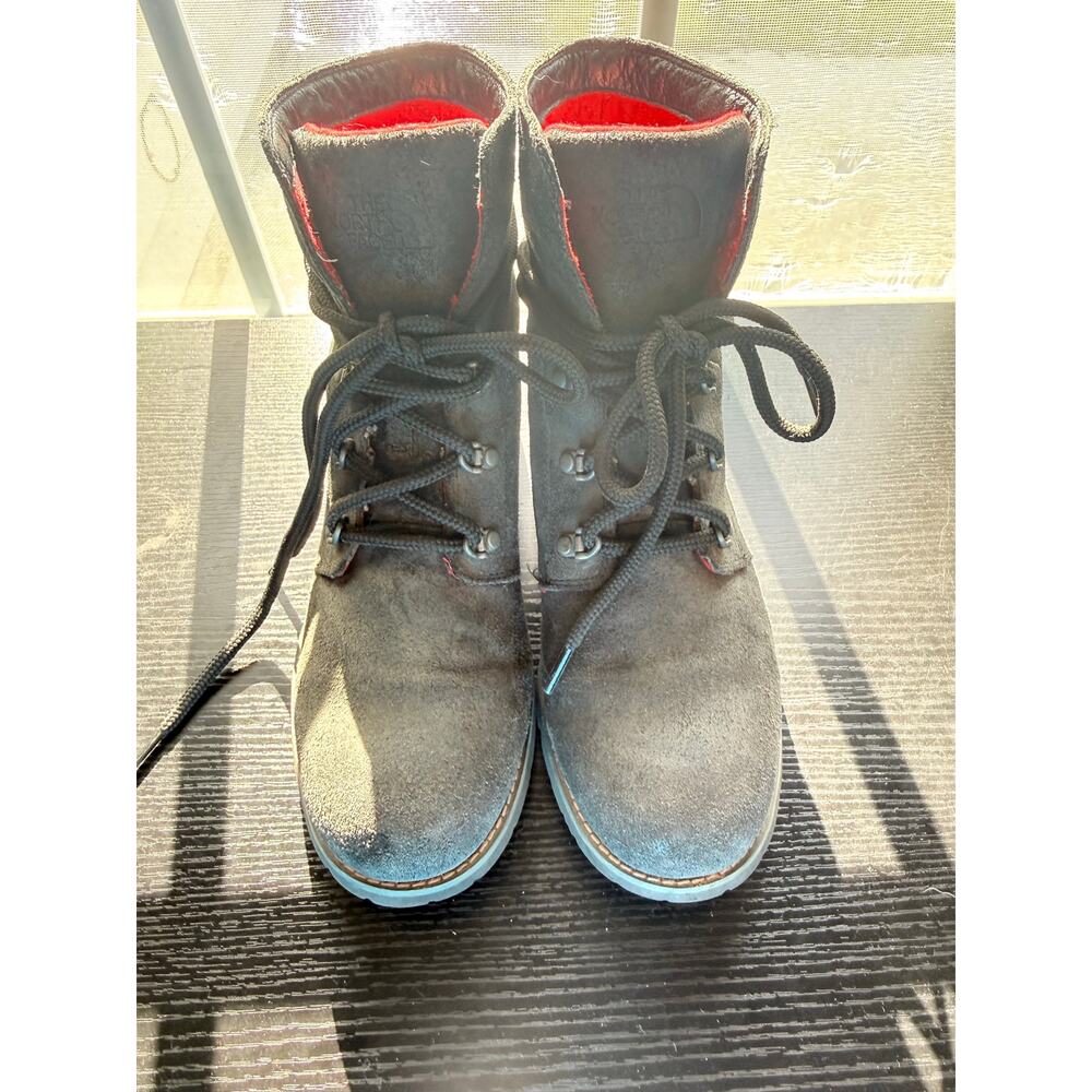 North Face IcePick Boots Womens Size 9 Black Suede w Red Lace Up Winter Moto